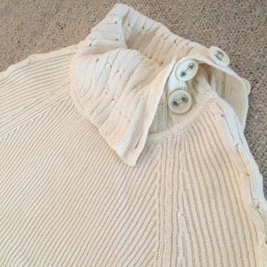 EUC Cozy DKNY Ribbed Turtleneck Sweater